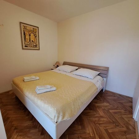 Apartments Sabina I Grapes مالينسكا المظهر الخارجي الصورة
