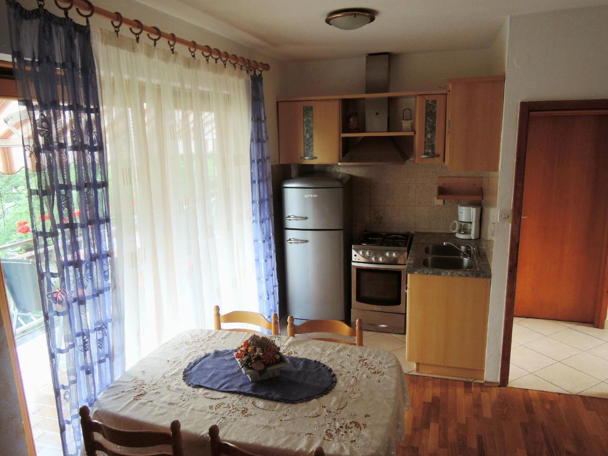 Apartments Sabina I Grapes مالينسكا المظهر الخارجي الصورة