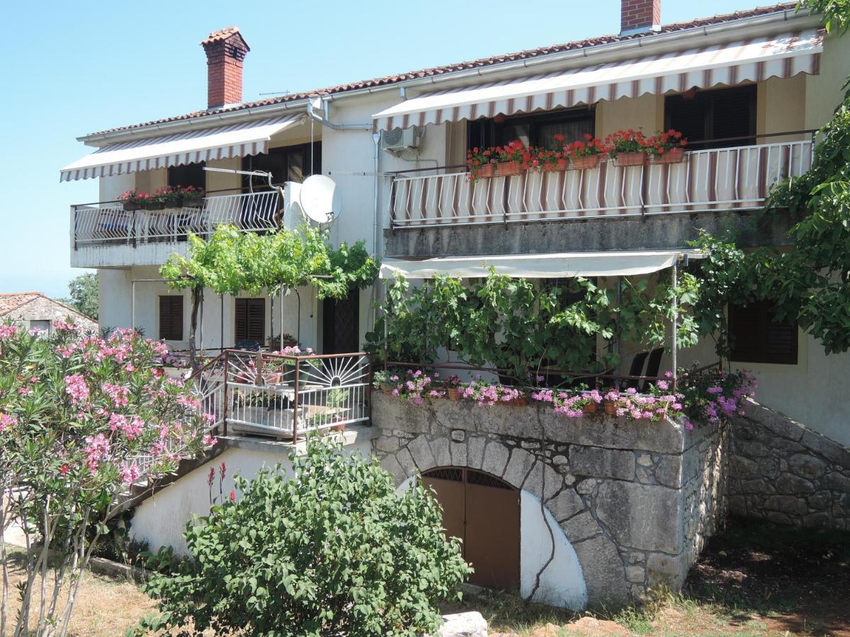 Apartments Sabina I Grapes مالينسكا المظهر الخارجي الصورة