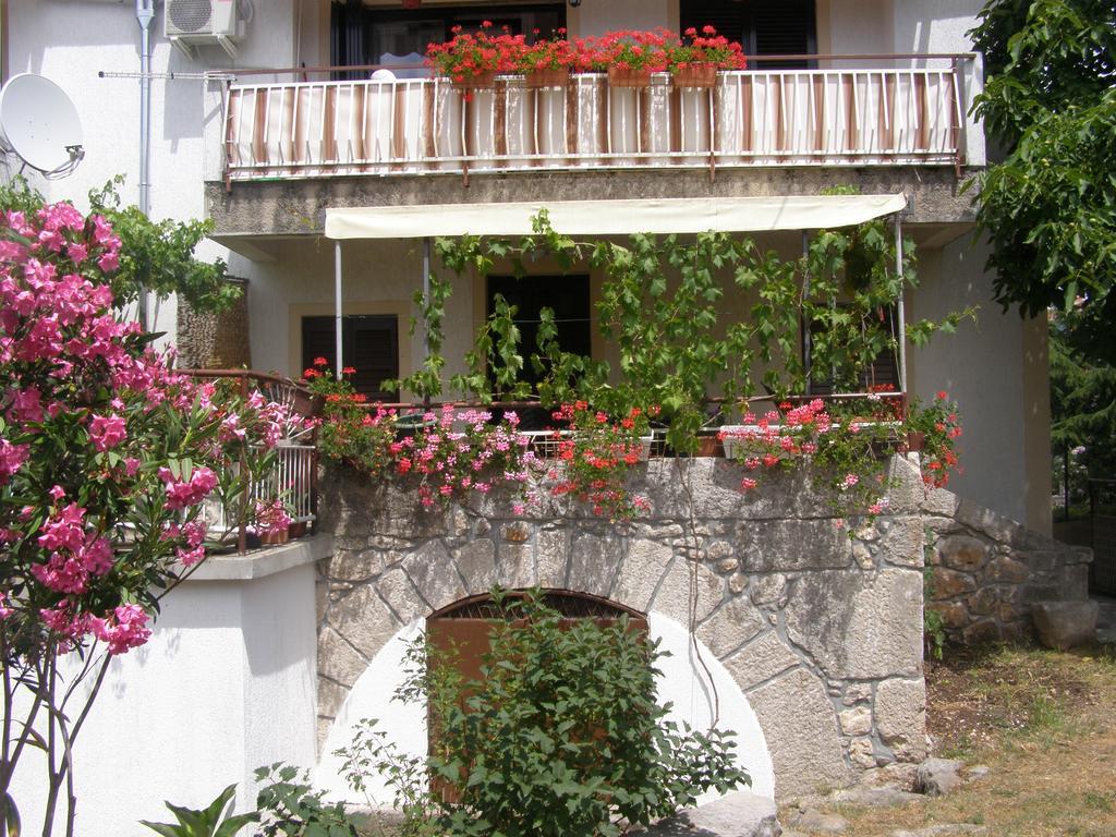 Apartments Sabina I Grapes مالينسكا المظهر الخارجي الصورة