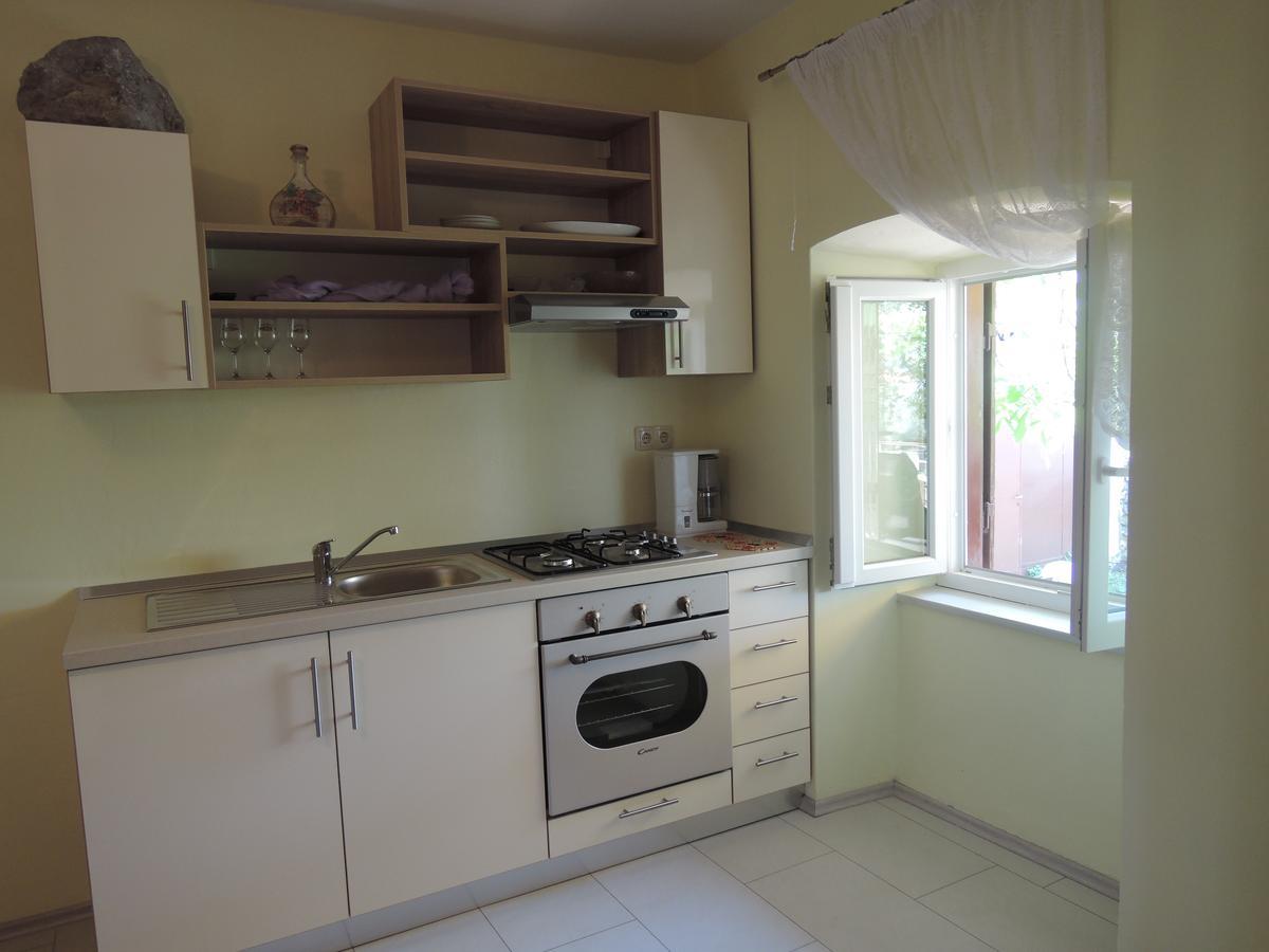 Apartments Sabina I Grapes مالينسكا المظهر الخارجي الصورة